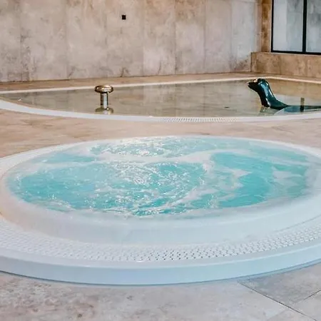 With A View Of The River, Pool And Sauna Dziwnow