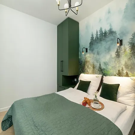 With A View Of The River, Pool And Sauna *