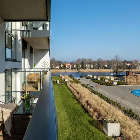 With A View Of The River, Pool And Sauna Dziwnow