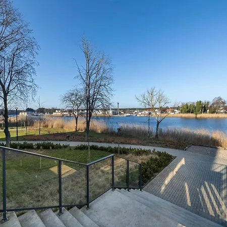 With A View Of The River, Pool And Sauna Apartment Dziwnow