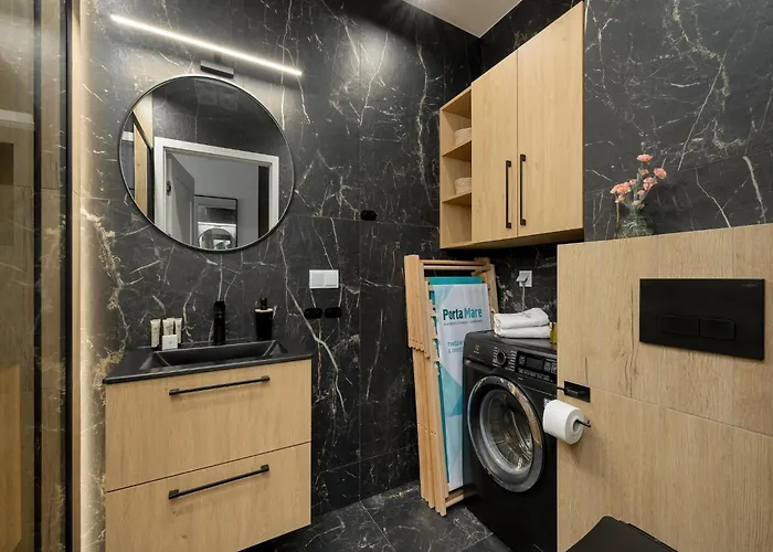 With A View Of The River, Pool And Sauna Διαμέρισμα