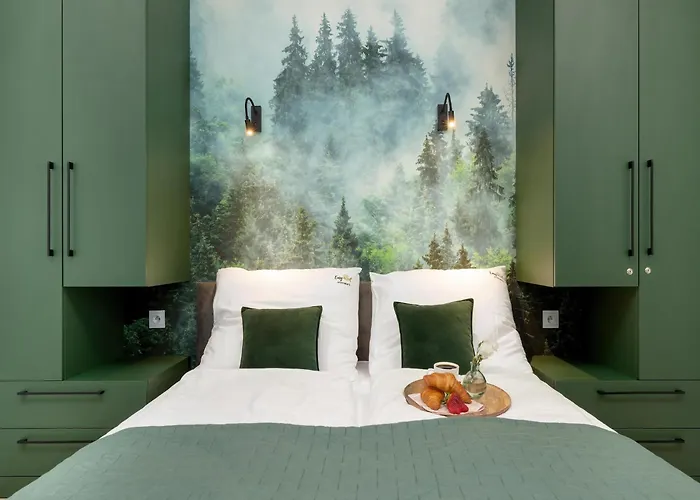 With A View Of The River, Pool And Sauna